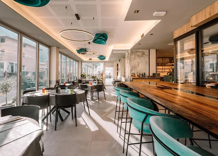 Rolly - Rooms & Restaurant Riva del Garda