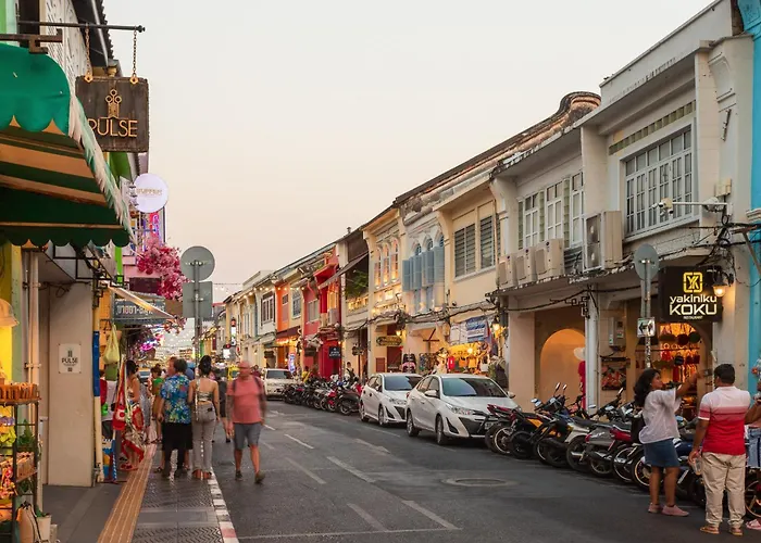 Recenta Style Phuket Town Hotel
