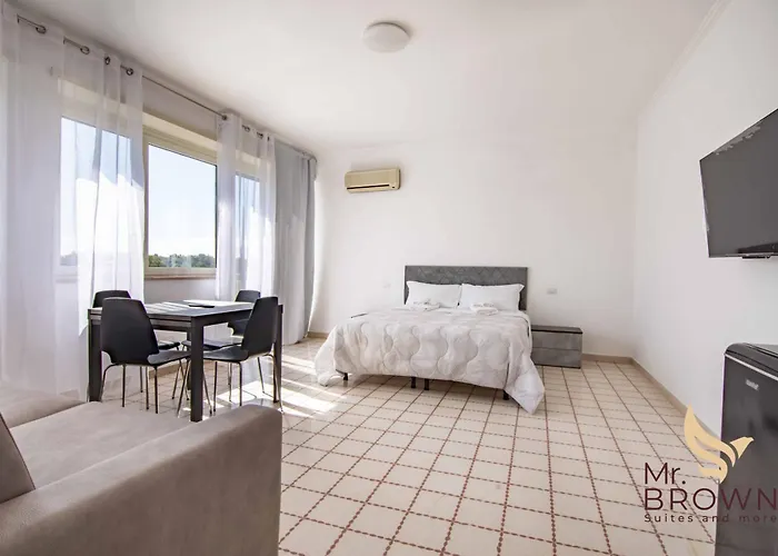 Mr Brown Home And Suites Roma