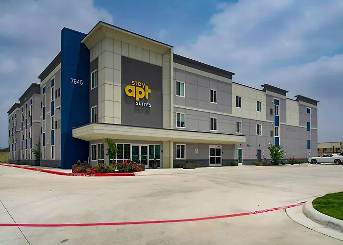 Stayapt Suites San Antonio-Randolph Live Oak