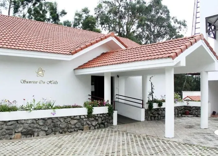 Sunrise On Hills Hotel Kodaikanal