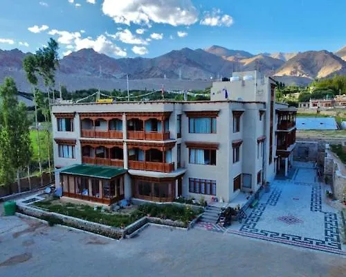 Hotel Ladakh Heights Leh