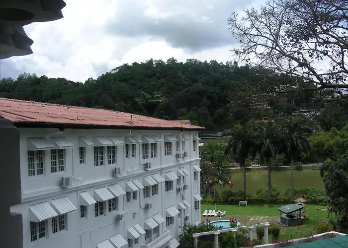 Hotel Suisse Kandy