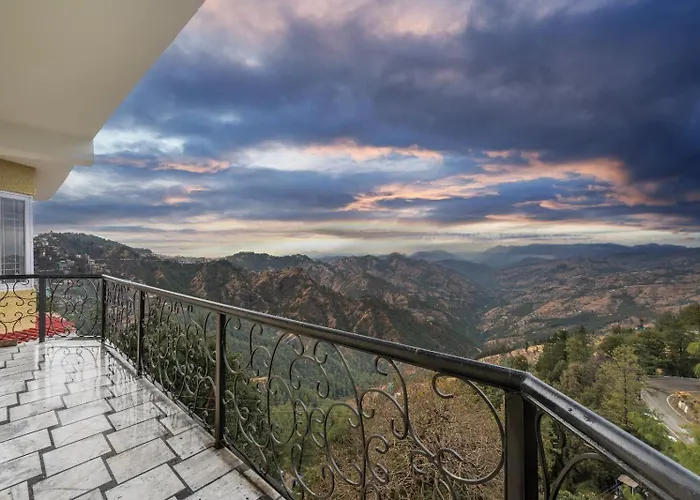 Hotel Deepwoods Shimla