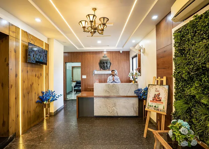 7Th Cloud Club & Resort Indore
