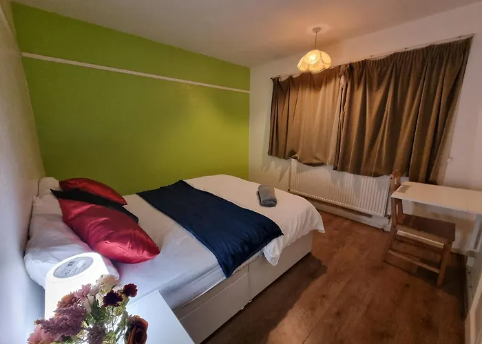Close To Brunel University West Drayton Heathrow Airport Stockley Park - Ub7