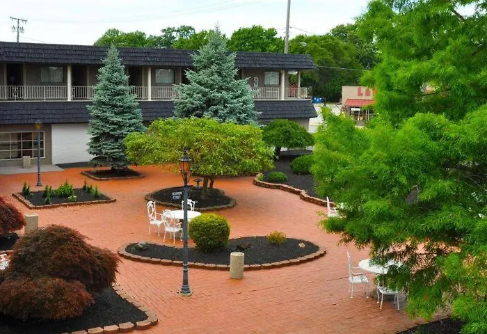 Avalon Inn Sandusky