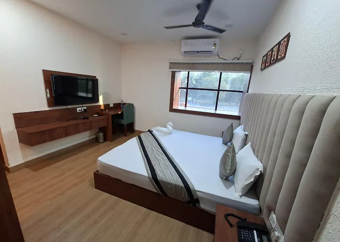 Shaan-E-Punjab Nirsa Hotel Dhanbad