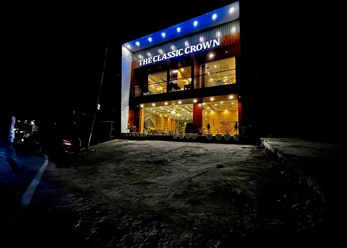 The Classic Hill View Hotel, Near Jw Marriott Mussoorie