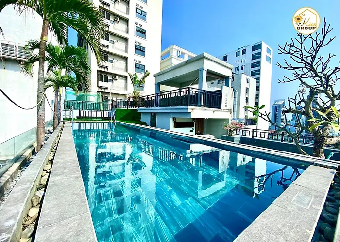 Tokyo Boutique Front Beach Hotel Da Nang