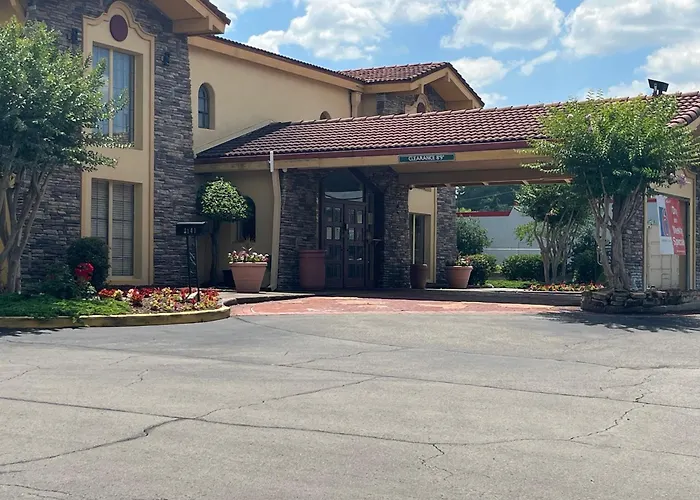 Studio 6 Extended Stay - Huntsville, Al University Drive