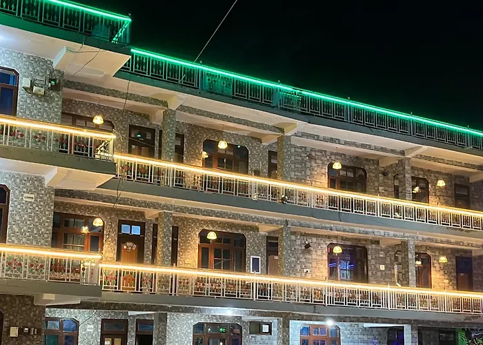 Hotel Pablo Escobar Kasol