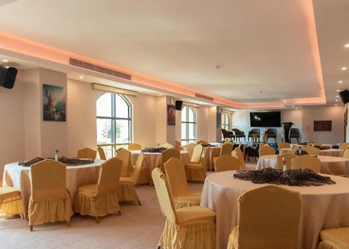 Sunday Emerald Hotel DDjeddah