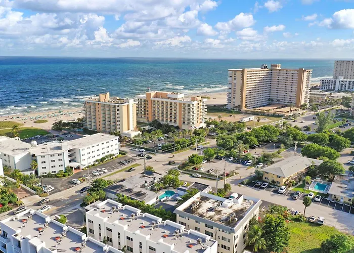 Bright Beachside Getaway Pompano Beach