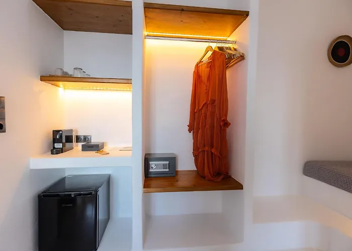Aparthotel Paros Five Senses