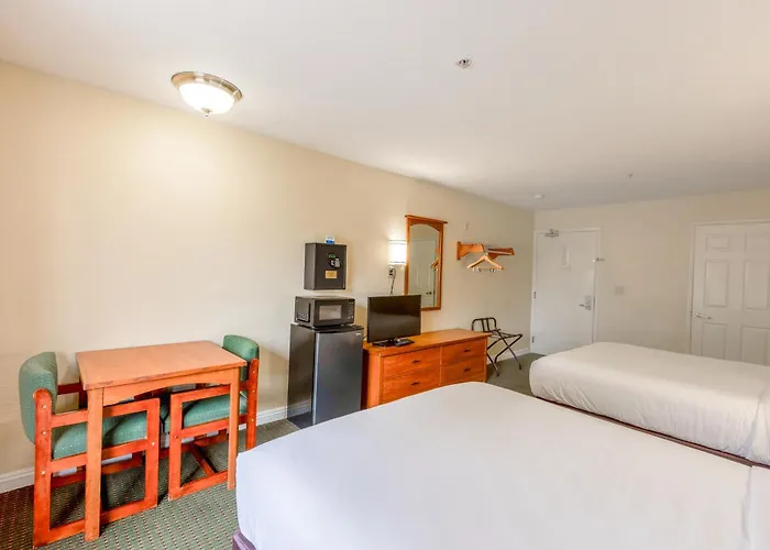 Hotel Avenida, San Clemente Beach