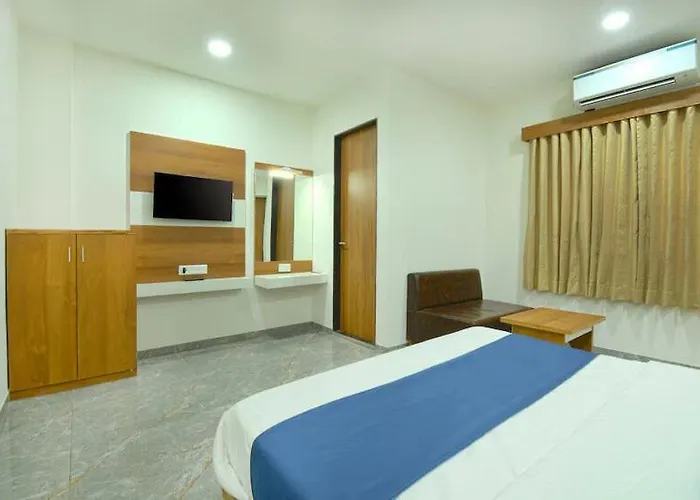 Hotel Madhur, Ahmedabad