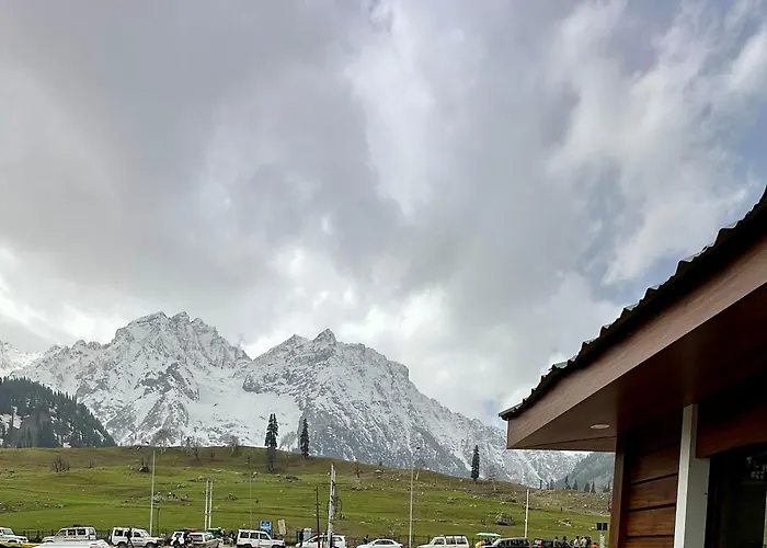 Hotel Sonamarg Palace