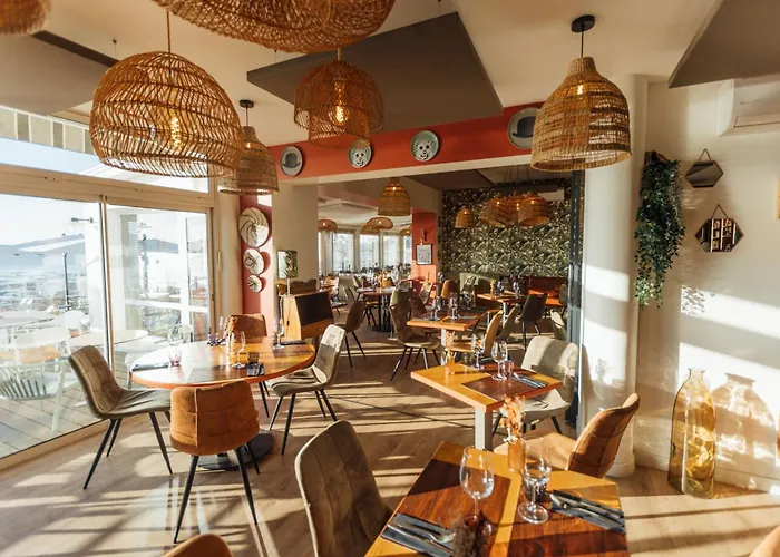 Beach Hotel - Le Grand Chalet Ronce-les-Bains