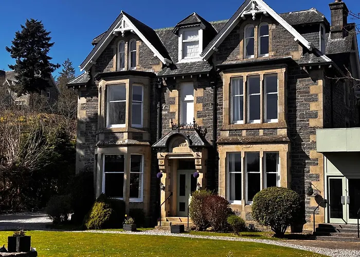 Mcinnes House Rooms With Breakfast Kingussie