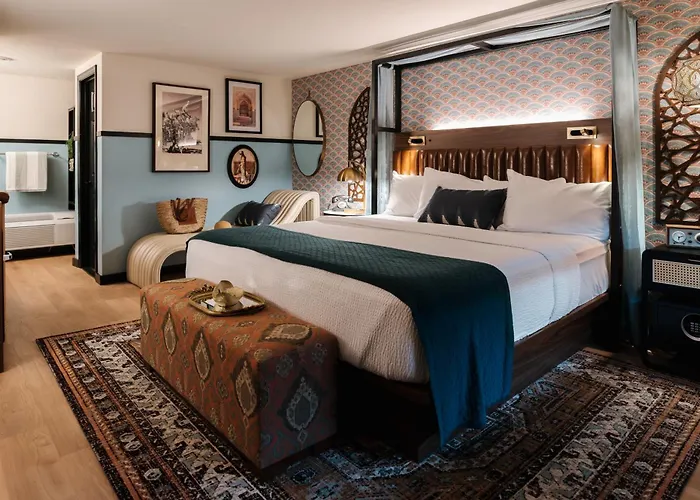 Uncommoner Hotel By Reverie Boutique Collection West Yarmouth
