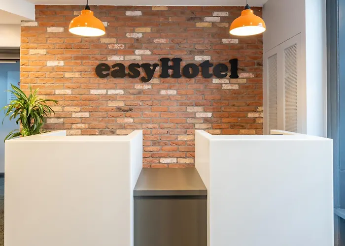 Easyhotel Victoria London