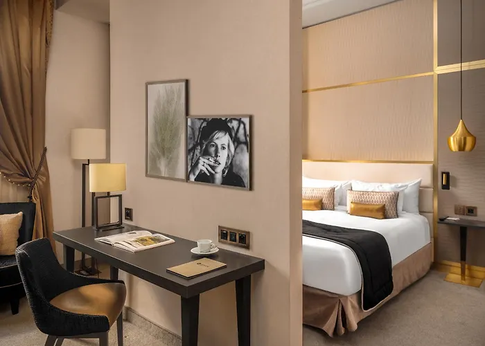 Hotel Niepce Paris, Curio Collection By Hilton