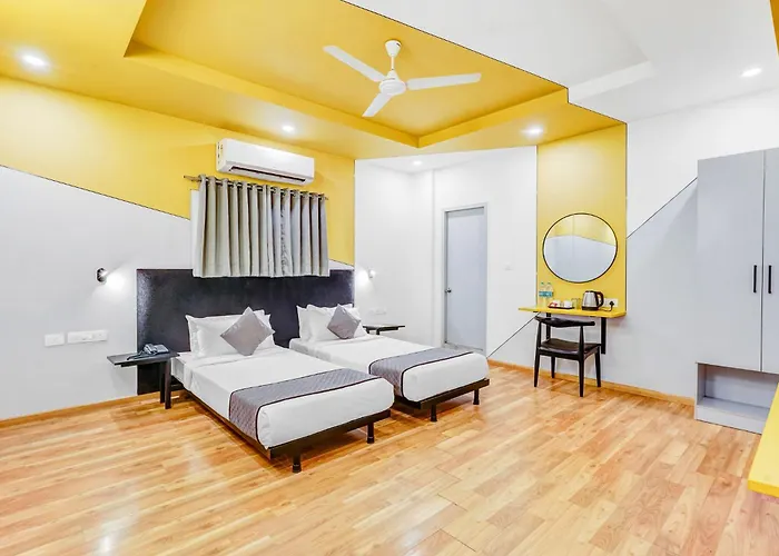Upar Hotels Nungambakkam Nearby Us Consulate Apollo Hospital Sankara Nethralaya Chennai