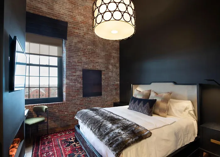 The Lincoln Hotel Biddeford