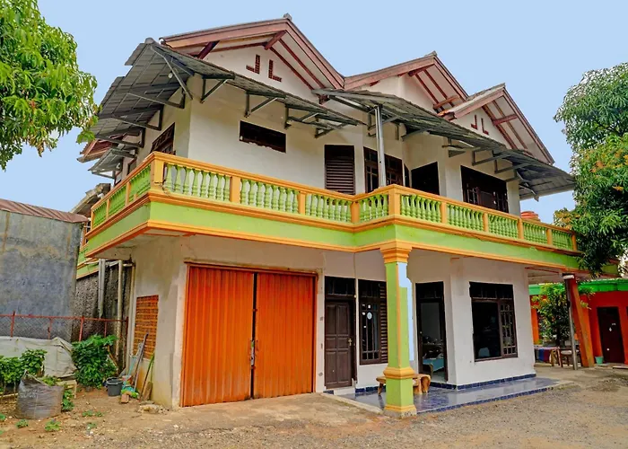 Hotel O Home Stay Syariah Aom Kusman Sukabumi