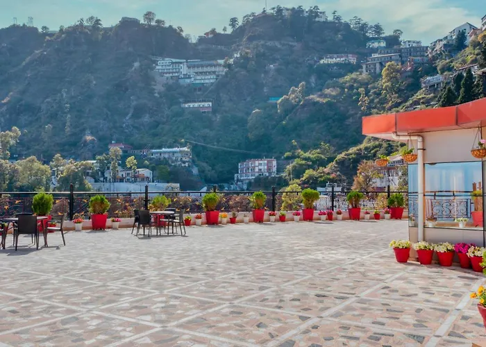 Basera Hotel, Mall Road Mussoorie