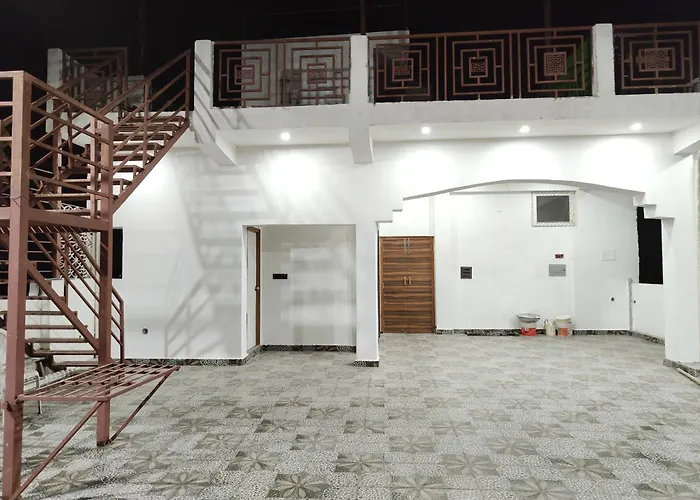 Hotel Shree Radhe & Banquet Darbhanga
