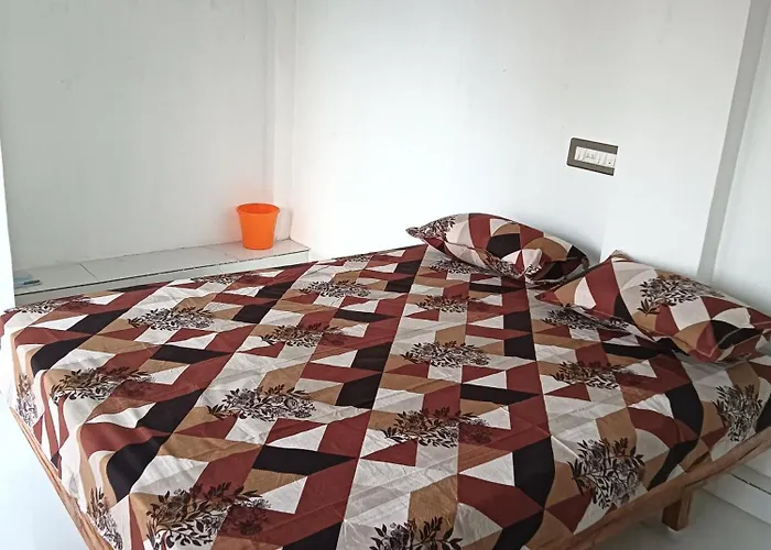 Vmg Residency Hotel Tiruchchendur