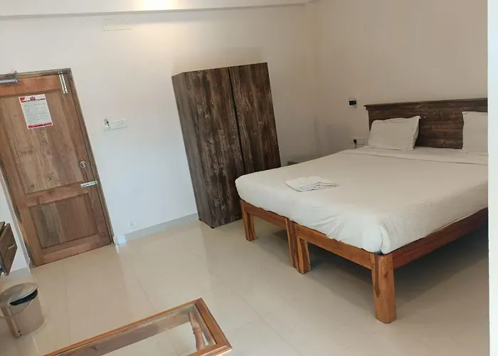 Rani And Rani Hotel Rooms Pondicherry