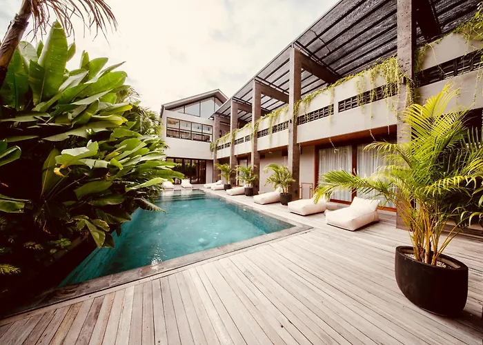 Thehub Pererenan Coworking, Pool And Rooftop Canggu 