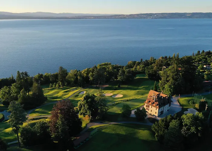 Le Manoir Du Golf Bed & Breakfast Publier