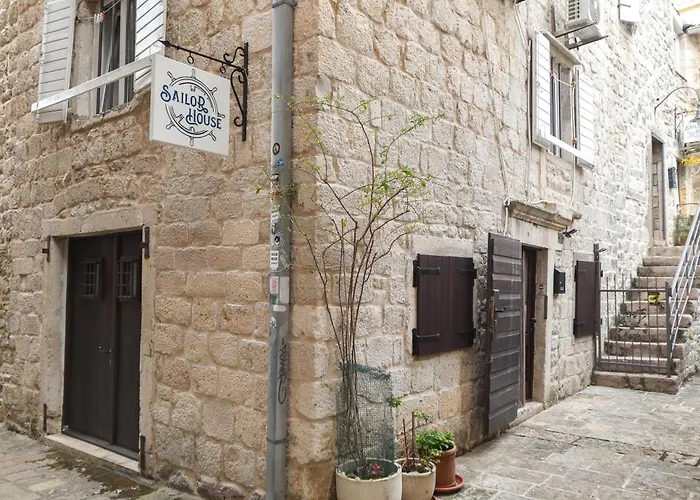 Sailor House Hotel Budva
