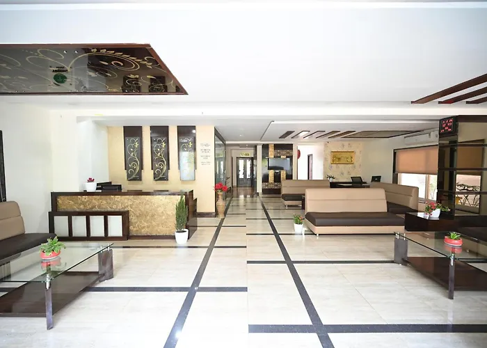 Blueberry Inn Raipur 