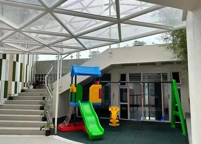 Baguio Condo - City Hub - Urban Oasis In Pines With Pool & Mountain View Baguio City