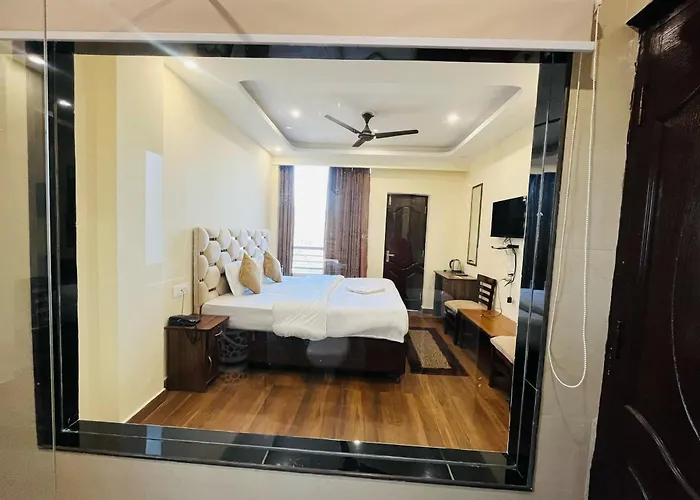 Ambrosia Grand Bed & Breakfast Shimla