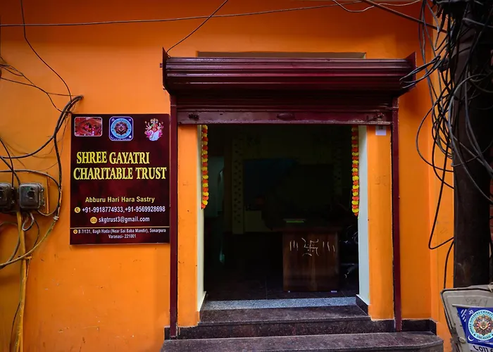 Shree Gayatri Ashram Hotel Varanasi