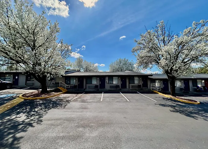 Sunwestern Suites Douglasville