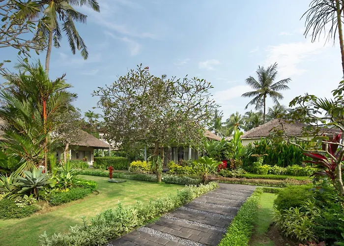 Nirwana Beach & Resort Candi Dasa 