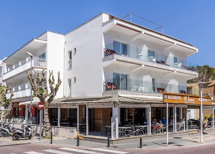 Hostal Neptuno Peguera