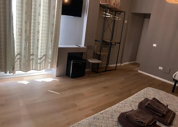 Riva Reno 4 Rooms Bolonia