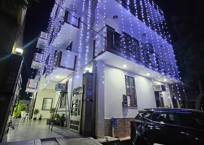 Shri Krishna Divine Dham Hotel Mathura