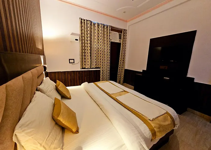 Shri Krishna Divine Dham Hotel Mathura