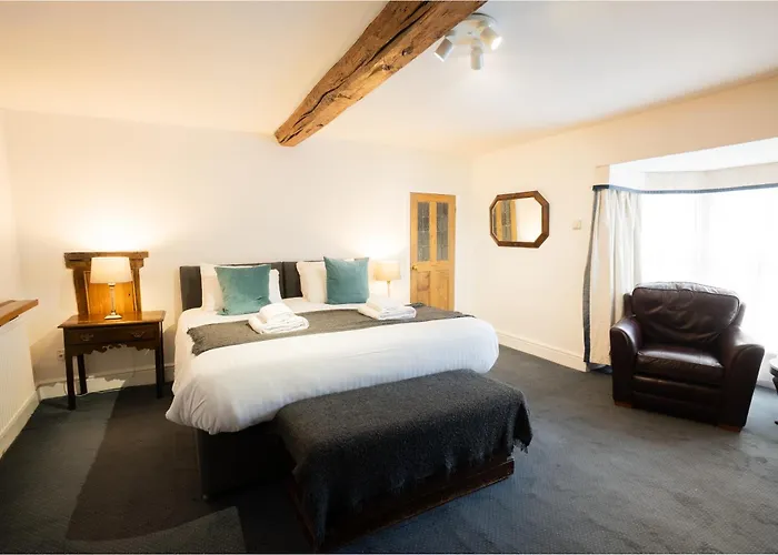 Without A Paddle Hotel Llangollen