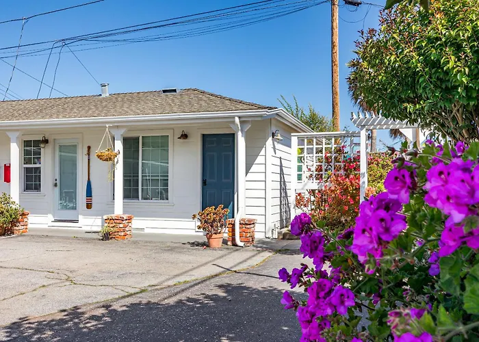 Swell House Santa Cruz Hotel Capitola