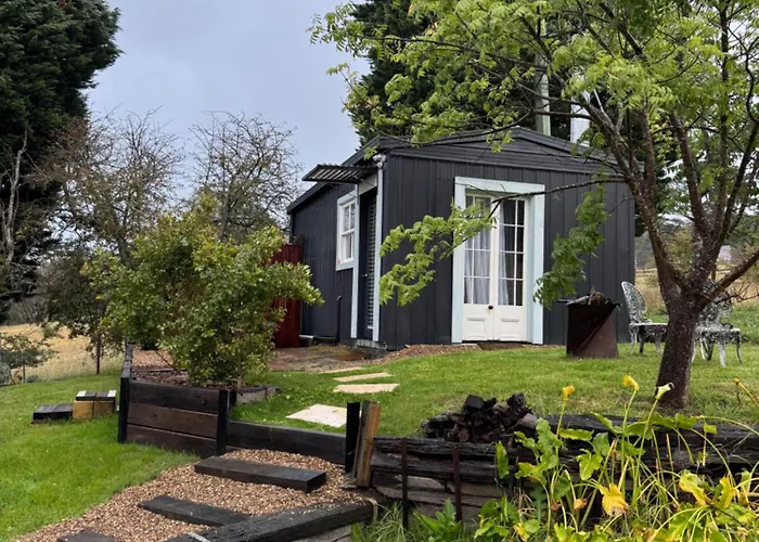 Painters Studio , Home On The Hill Bowral